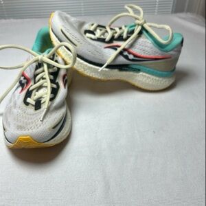 Saucony Triumph 19 Women’s Running Shoes Teal White Size 6 EU 37